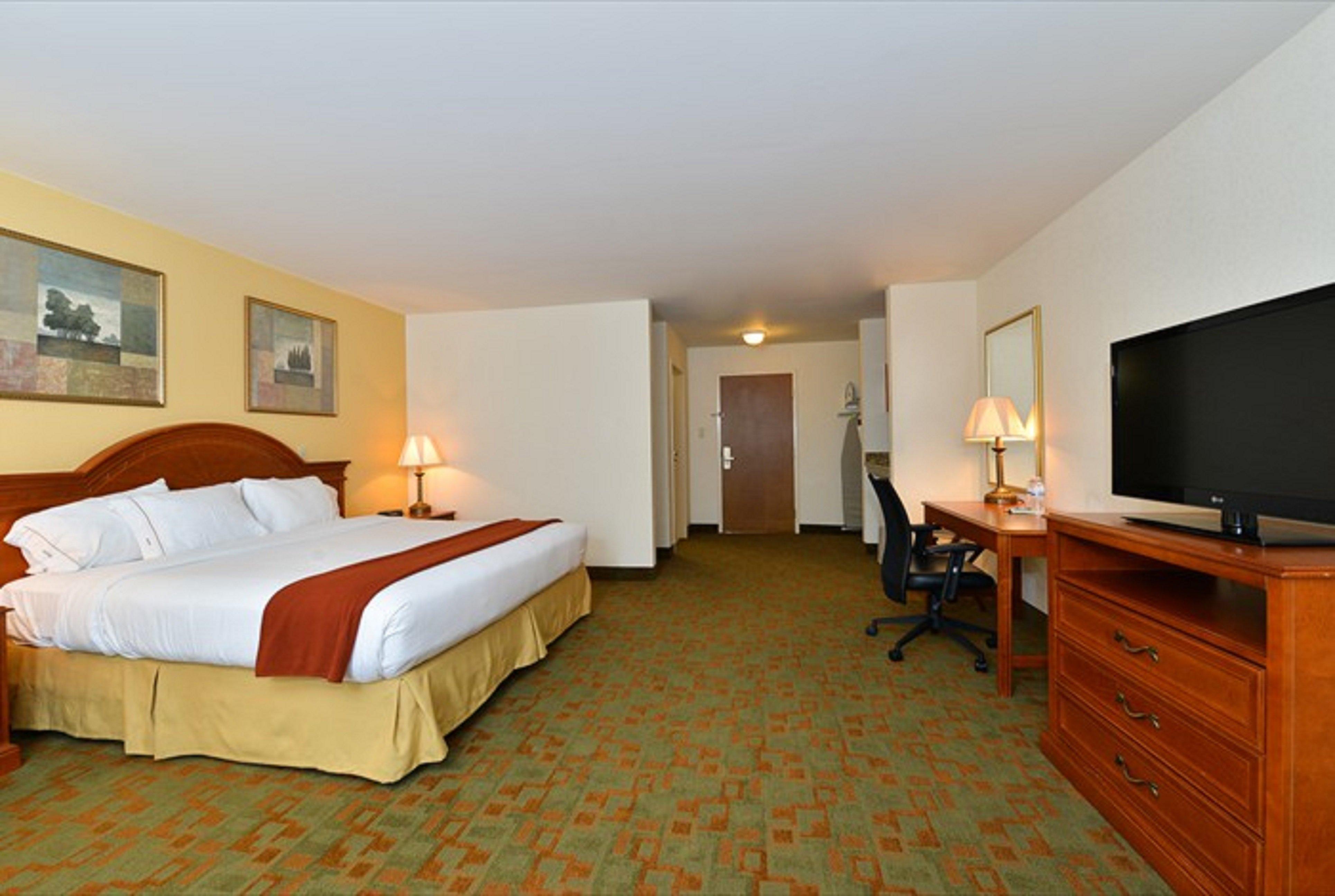 Holiday Inn Express Hotel & Suites Petersburg/Dinwiddie By Ihg Экстерьер фото